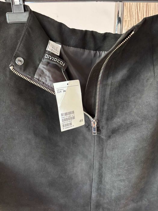 Saia preta H&M Divided EUR 38 | Efeito camurça com laço frontal