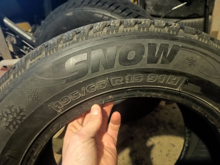 Opony zimowe 195/65r15