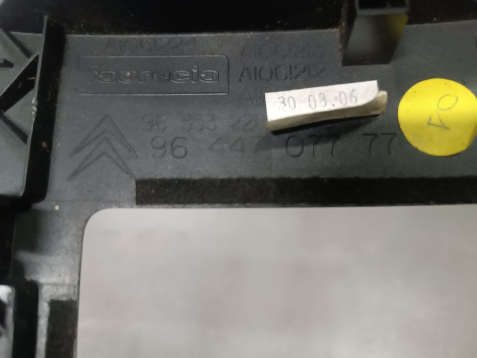 Moldura da Consola Central / Rádio / Aro CITROËN C6 - 9644707777