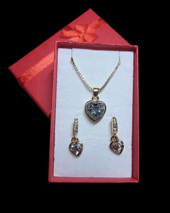 Zestaw  / komplet biżuterii serce