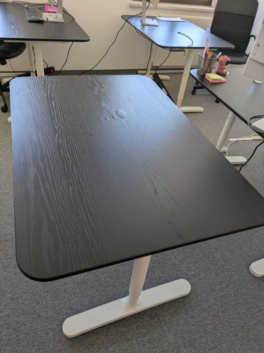 Biurko Ikea BEKANT x8 z manualną regulacją wysokości 120x80cm