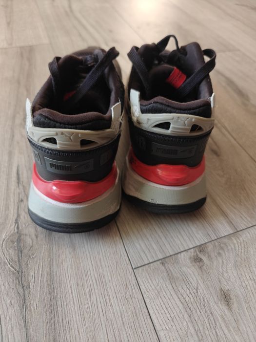 Продам Puma кросівки