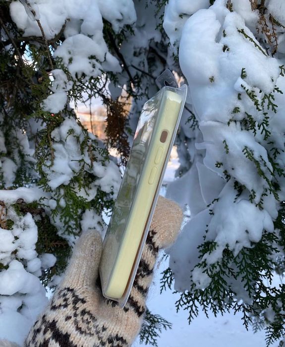 Чохол на айфон 14