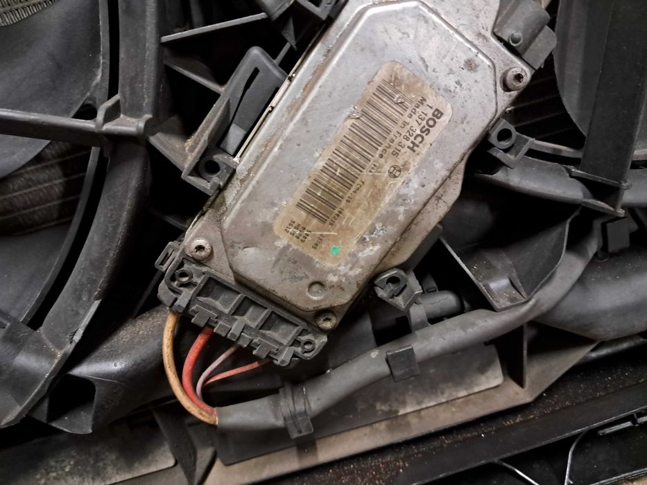 AUDI S4 B8 S5 8T przed Lift 3.0 TFSI pas przedni wzmocnienie belka