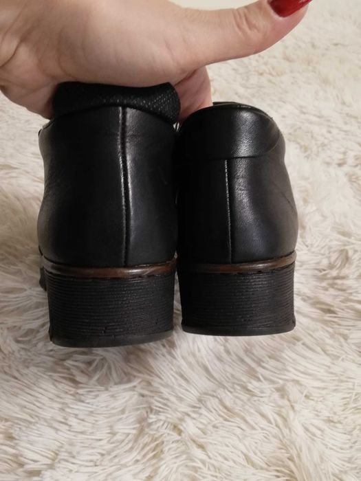 damskie półbuty Rieker 38 skóra ocieplane wełną byty Rieker 38 wełna