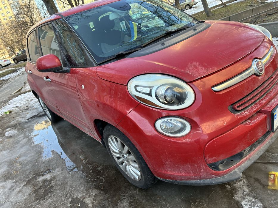 Власний Фіат 500L, терміново