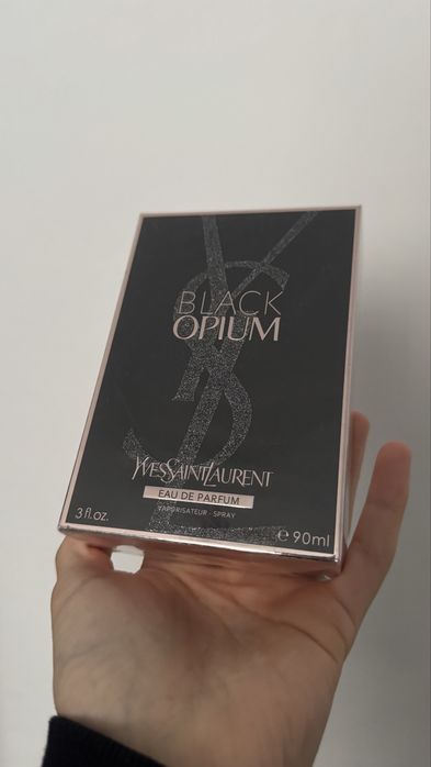 YvesSaintLaurent