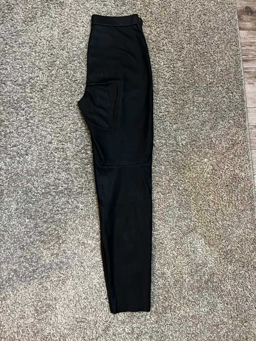 Spodnie z ekoskóry Vero Moda M