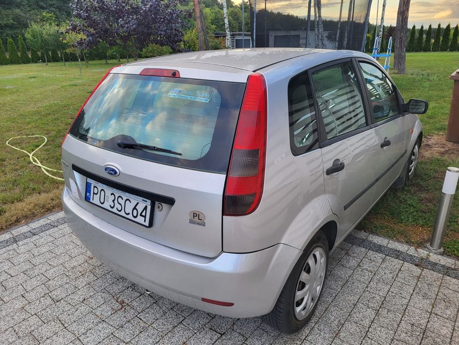 Sprzedam samochód osobowy