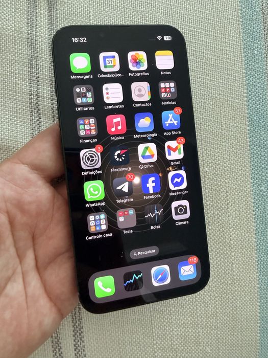 Iphone 13 256gb- com 2 anos