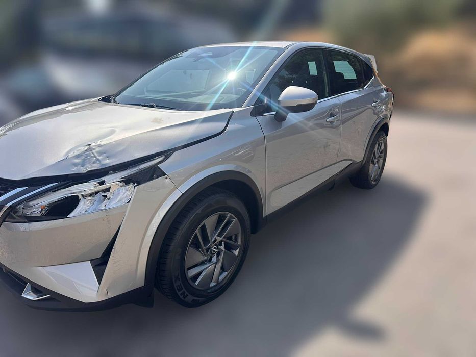 NISSAN Qashqai III (J12) 1.3 DIG-T 140 cv de 2023 Salvado