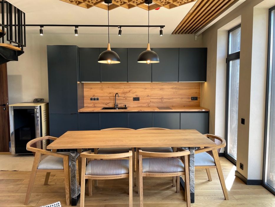 Продаються сучасні котеджі у комплексі у с. Поляниця.