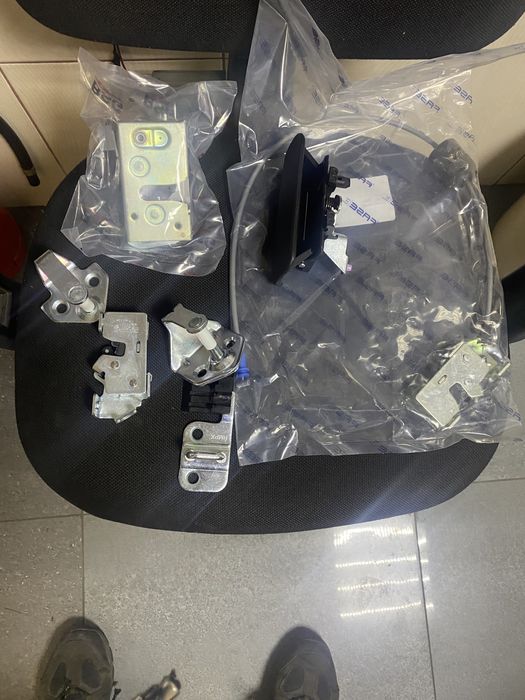 Замок боковой двери ремонт задний Форд Транзит продажа новые замки