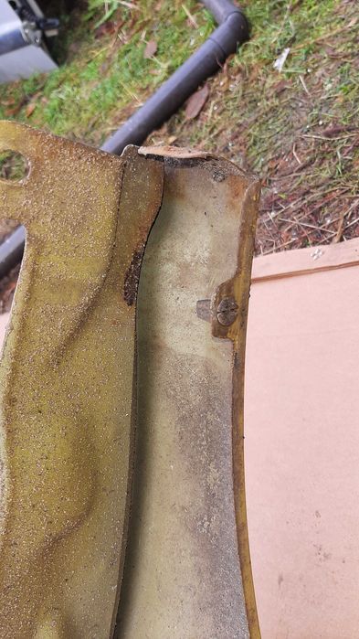 VW golf IV 4 błotnik prawy lub lewy do montażu