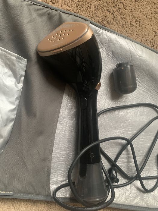 parownica do ubrań PHILIPS STH7060/80 z serii 7000