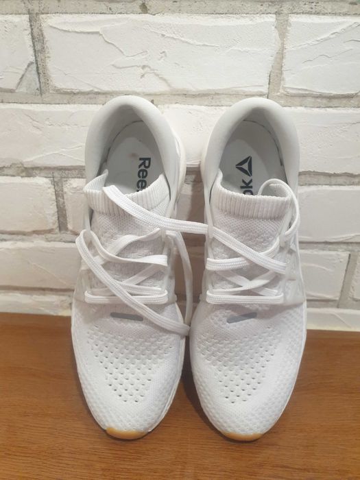 Продам кросівки чоловічі Reebok