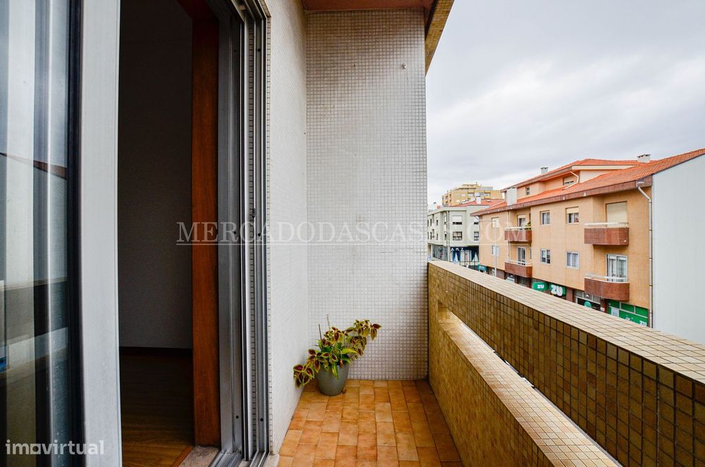 Apartamento T3 rua 19 arrendamento