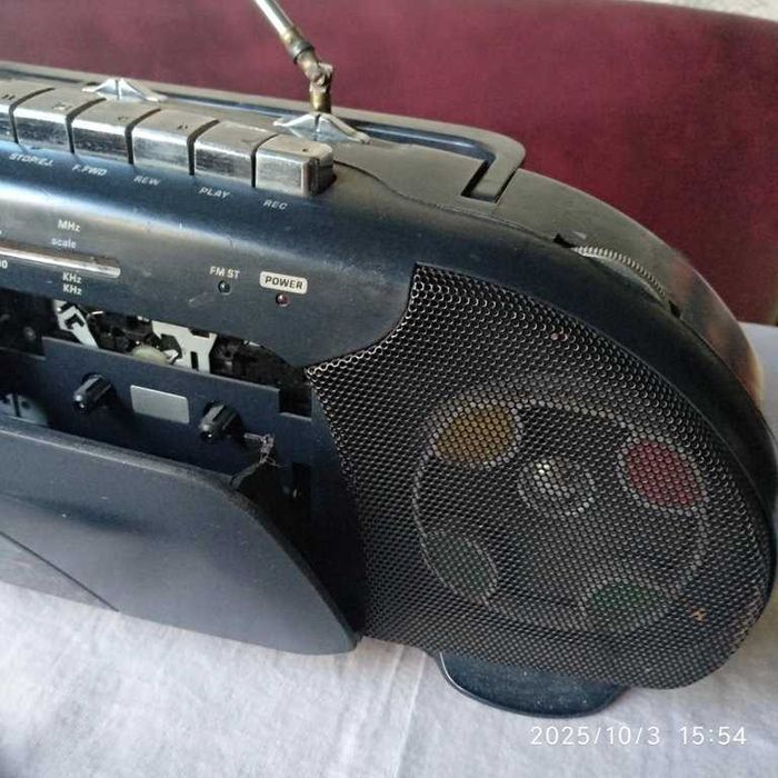 Двухкаскассетный стерео магнитофон First Austria 195 с радиоприемником