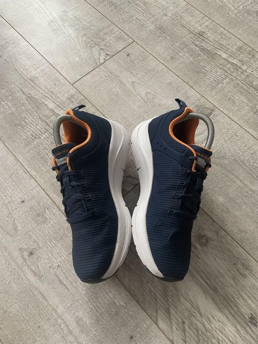Кросівки Skechers 41