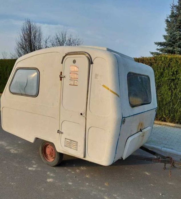 Zderzak Fiat 126 maluch niewiadów