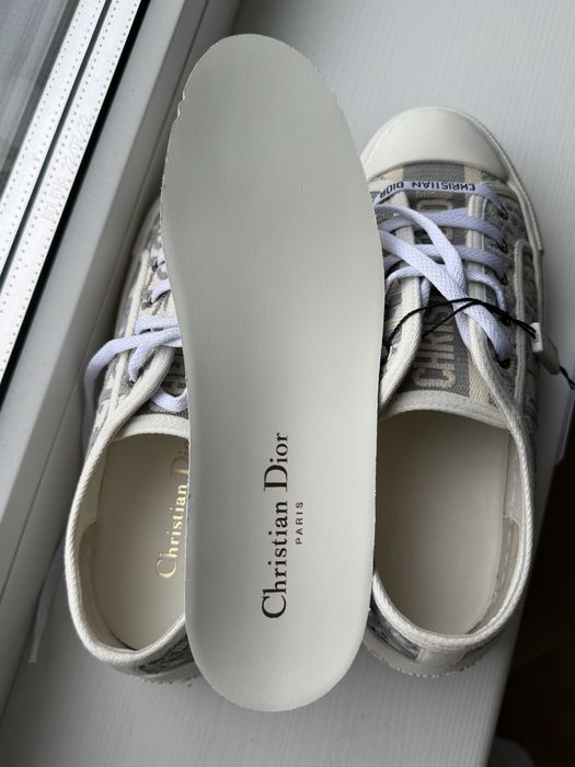 Dior walk n dior