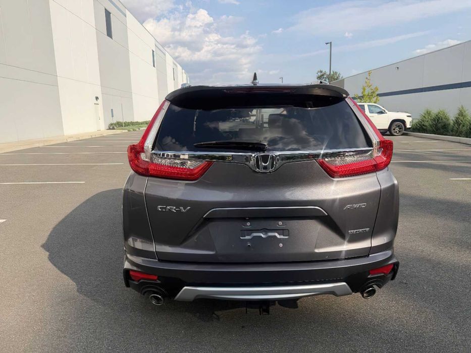 Honda CR-V Touring      2018