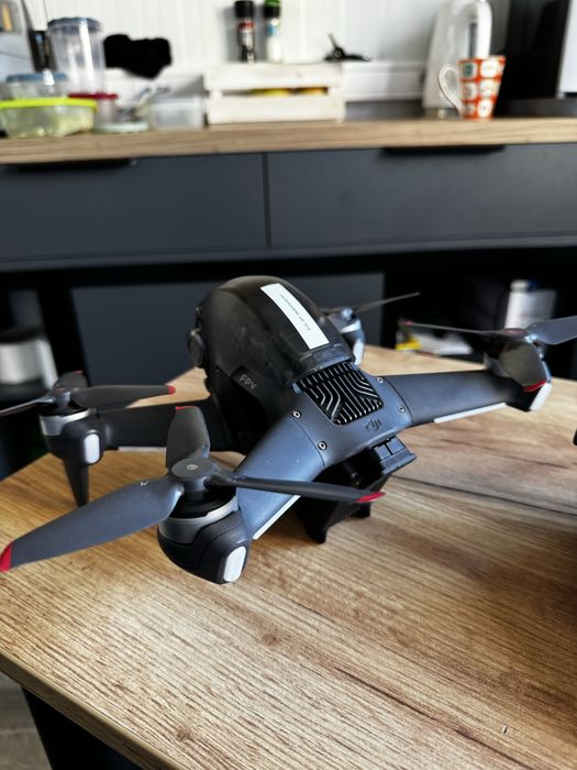 DJI FPV Combo + gogle + kontroler