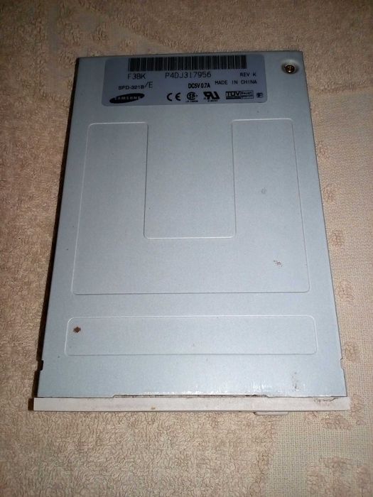 флоппи-дисковод SAMSUNG SFD-321B 3.5"