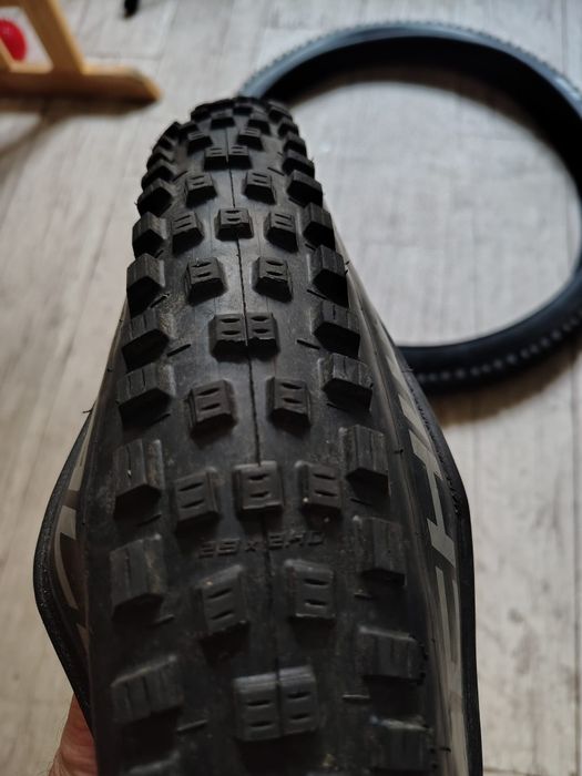 Opony rowerowe dwie sztuki Schwalbe Nobby Nic 29x2,4