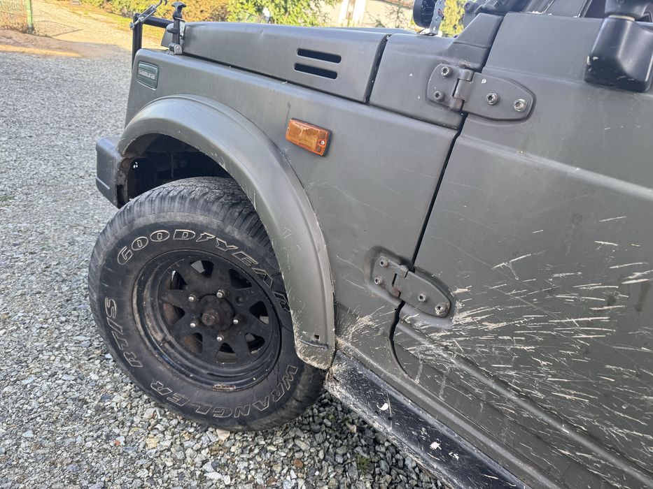 Suzuki Samurai 1.3 LPG 1988r cabrio 4x4 hak