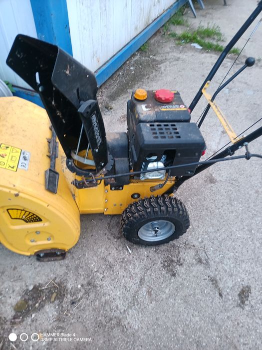 Sprzedam odśnieżarkę użyta jedno zimy