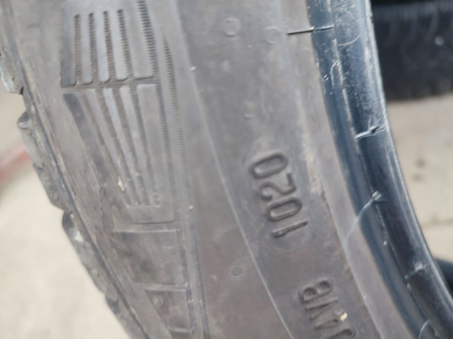 Dwie opony Continental AllsesonsContact 205/50/17 89H