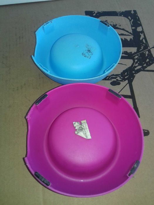 Пластикова миска для котів 2 штуки - лот!
