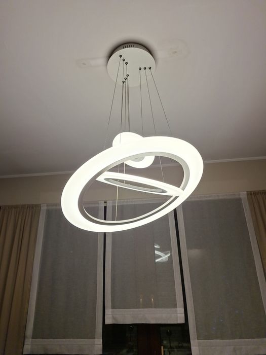 Lampa LED Sykia żyrandol