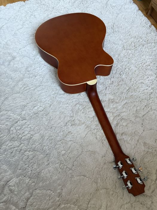 Akustyczna gitara Parksons