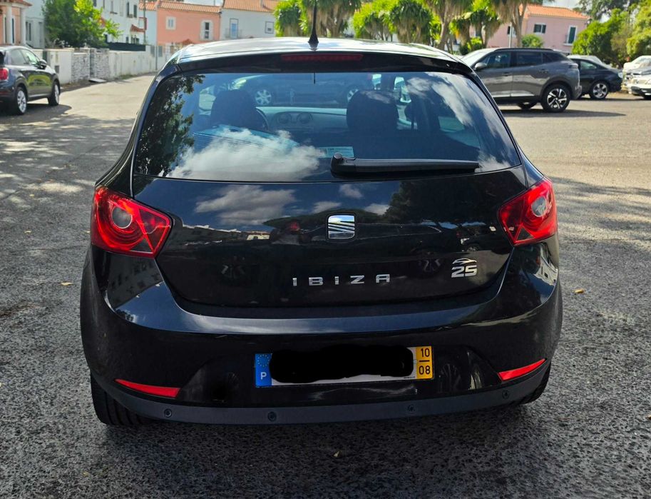 Seat Ibiza 1.6 Tdi -25 Anos foto 5