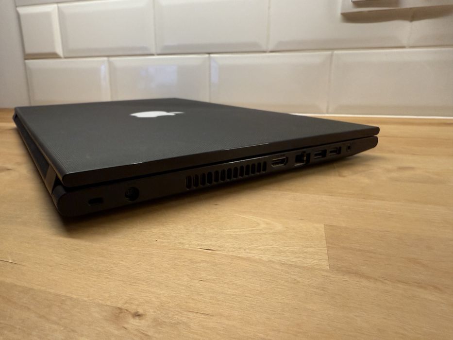 DELL Inspiron 15 i7 8GB