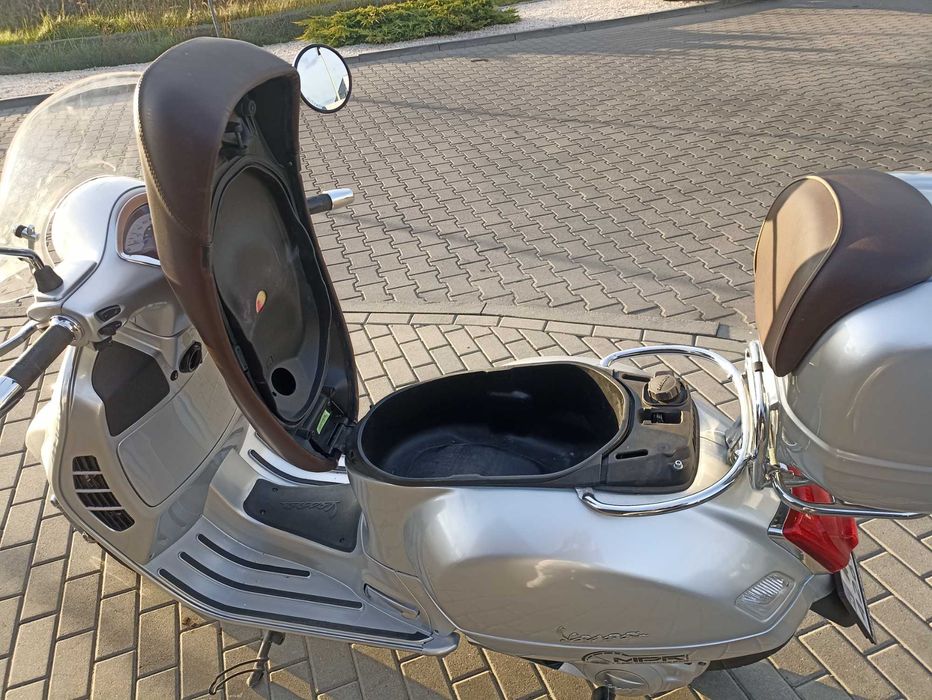 Vespa GTS 125cm, przebieg tylko 3700km