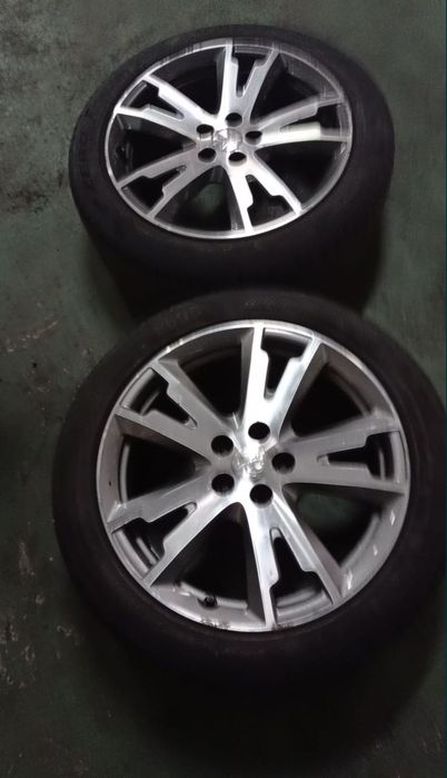 Jantes 18 de Peugeot RXH com pneus