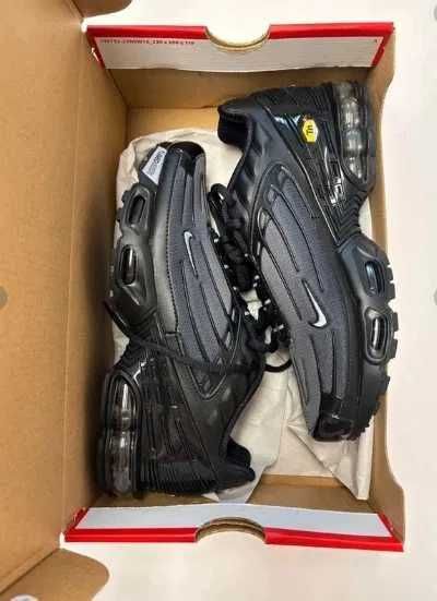 Air_Max_TN_Plus_Czarny III 40