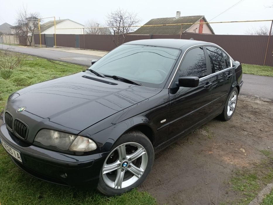 Продам БМВ в полном порядке