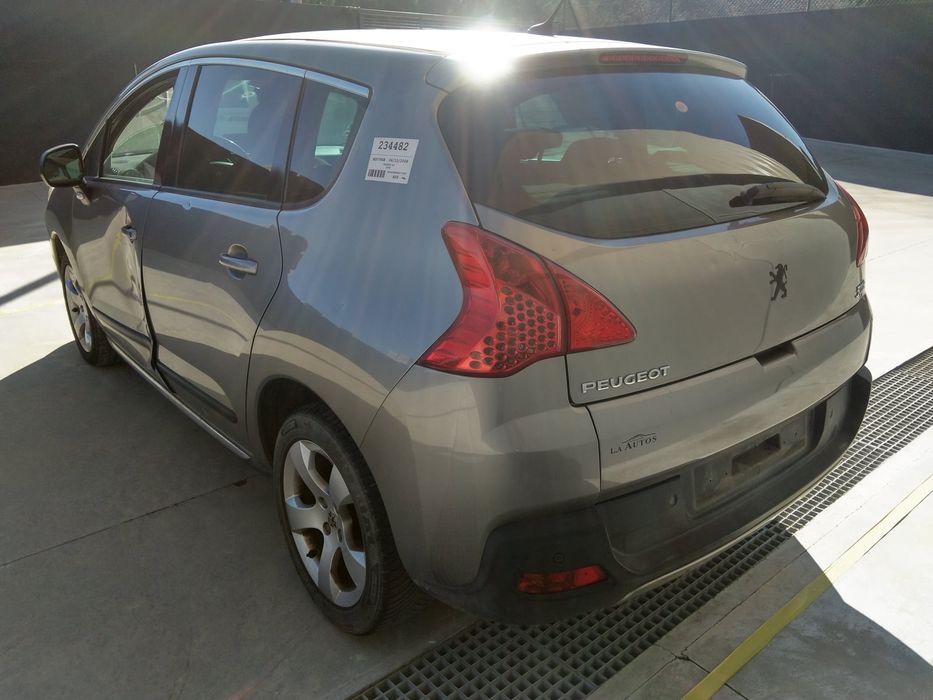 PEUGEOT 3008 I Veículo multiuso - 2009 - Para Peças
