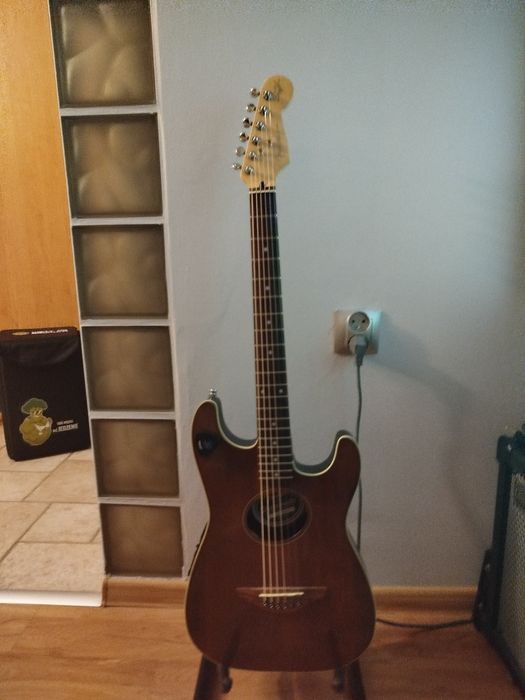 Squier-Fender Stratacoustic. Sprzedam lub zamienię.
