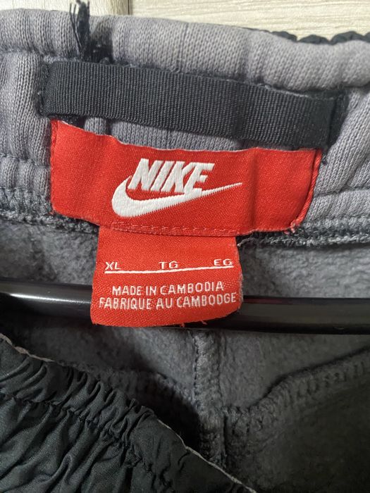 Спортивні штани від nike