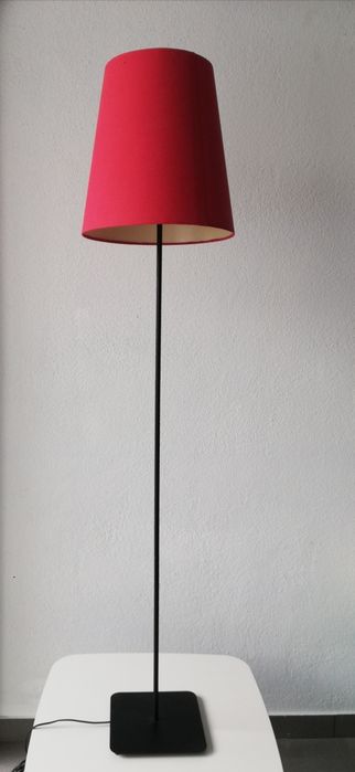 Candeeiro de pé, vermelho