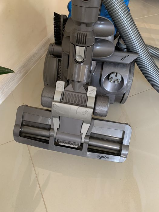 Продам Dyson DC32