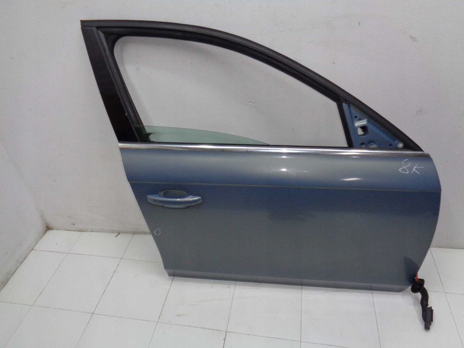 Двері до Audi A4