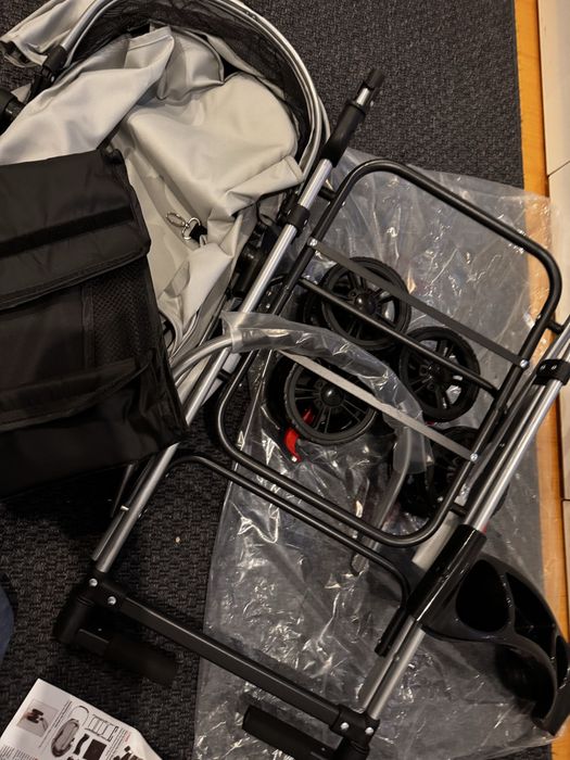 Carrinho para passear cães/gatos