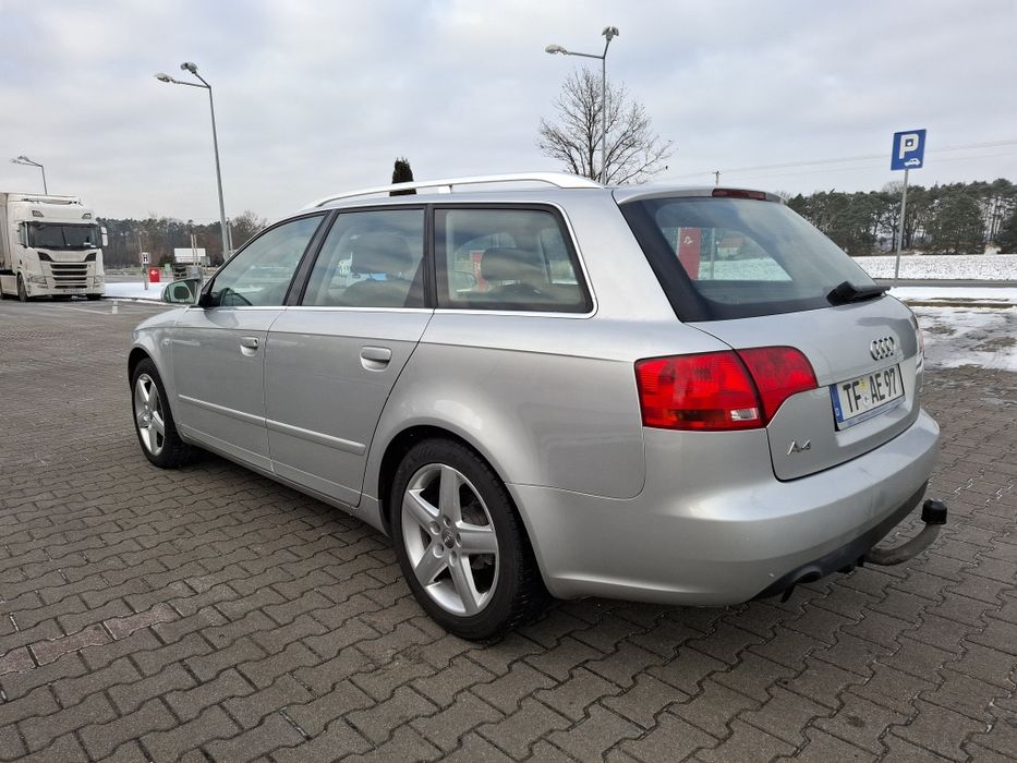 Audii A 4 2,0b 178 tyś km Klimatr Alu Navi R-Android z Niemiec super s