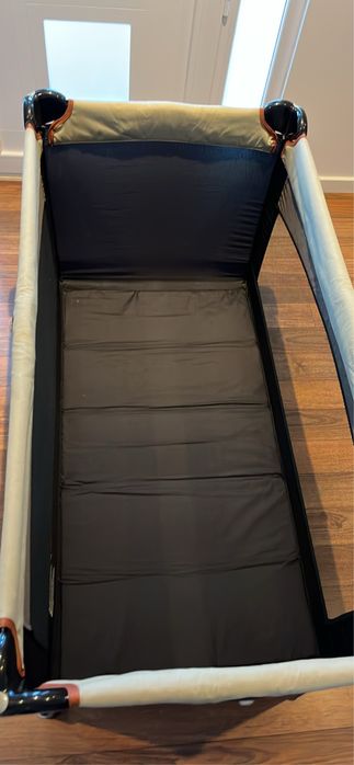 Cama de viagem para bebés